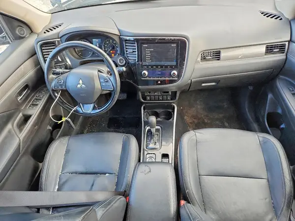 JA4AZ3A30LZ020053 2020 MITSUBISHI OUTLANDER - Image 8