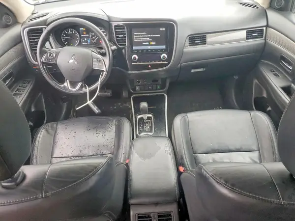JA4AZ3A30LZ021123 2020 MITSUBISHI OUTLANDER - Image 8