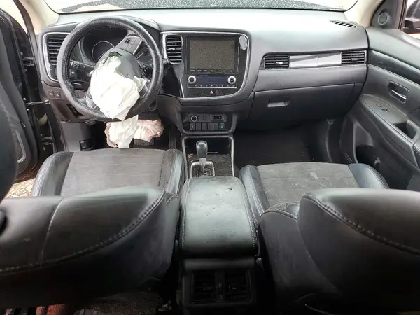 JA4AZ3A30LZ021929 2020 MITSUBISHI OUTLANDER - Image 8