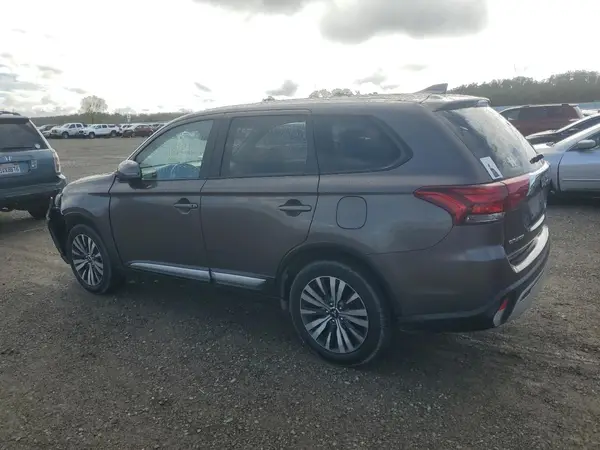 JA4AZ3A30LZ022143 2020 MITSUBISHI OUTLANDER - Image 2
