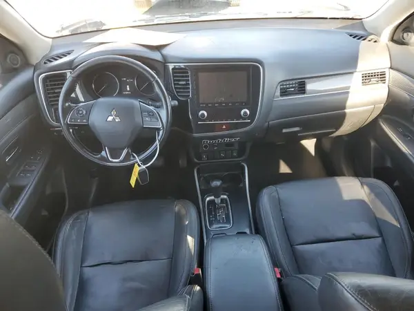 JA4AZ3A30LZ023552 2020 MITSUBISHI OUTLANDER - Image 8