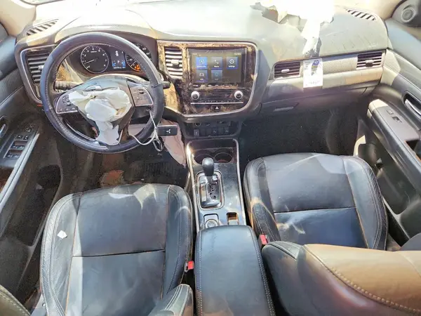 JA4AZ3A30LZ024636 2020 MITSUBISHI OUTLANDER - Image 8