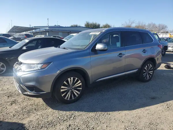 JA4AZ3A30LZ024720 2020 MITSUBISHI OUTLANDER - Image 1