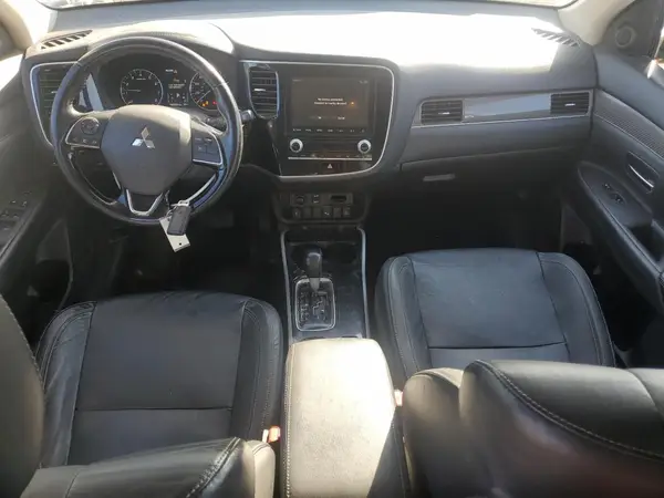JA4AZ3A30LZ024720 2020 MITSUBISHI OUTLANDER - Image 8