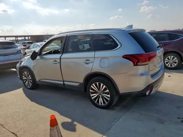 JA4AZ3A30LZ026922 2020 MITSUBISHI OUTLANDER - Image 2