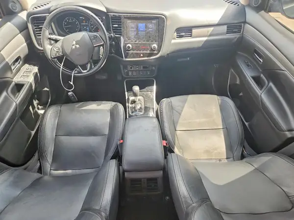 JA4AZ3A30LZ026953 2020 MITSUBISHI OUTLANDER - Image 8