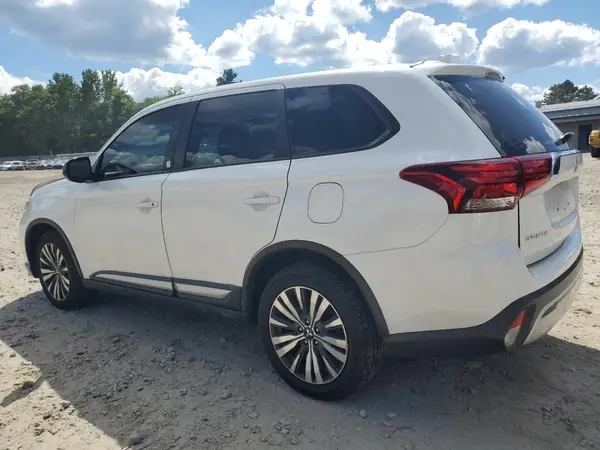 JA4AZ3A30LZ028041 2020 MITSUBISHI OUTLANDER - Image 2