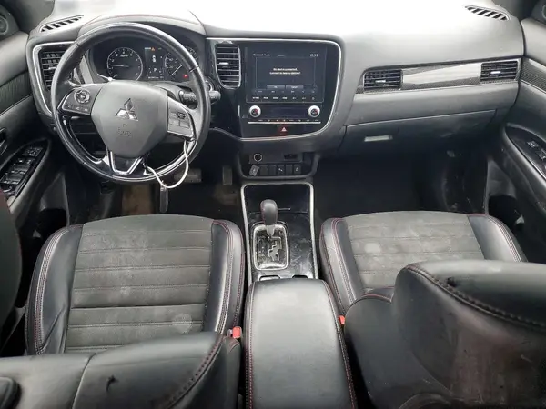 JA4AZ3A30LZ030873 2020 MITSUBISHI OUTLANDER - Image 8