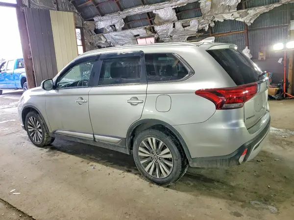 JA4AZ3A30LZ036804 2020 MITSUBISHI OUTLANDER - Image 2