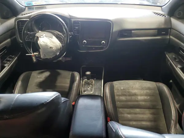 JA4AZ3A30LZ037337 2020 MITSUBISHI OUTLANDER - Image 8