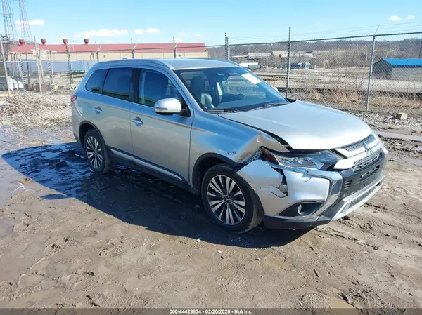 JA4AZ3A30LZ037998 2020 MITSUBISHI OUTLANDER - Image 1