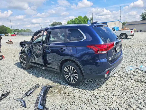 JA4AZ3A30LZ038584 2020 MITSUBISHI OUTLANDER - Image 2