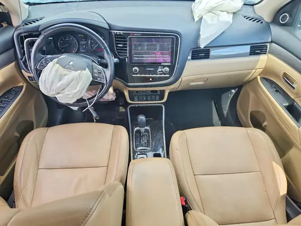 JA4AZ3A30LZ038584 2020 MITSUBISHI OUTLANDER - Image 8