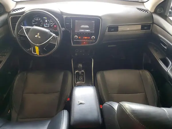 JA4AZ3A30LZ040755 2020 MITSUBISHI OUTLANDER - Image 8