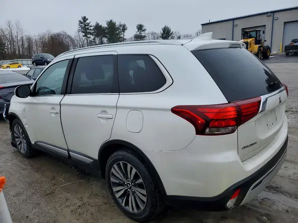 JA4AZ3A30LZ041422 2020 MITSUBISHI OUTLANDER - Image 2