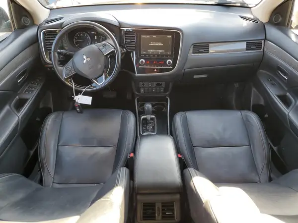 JA4AZ3A30LZ043252 2020 MITSUBISHI OUTLANDER - Image 8