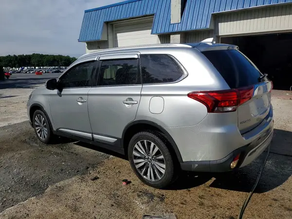 JA4AZ3A30LZ043378 2020 MITSUBISHI OUTLANDER - Image 2