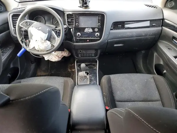 JA4AZ3A30LZ045325 2020 MITSUBISHI OUTLANDER - Image 8
