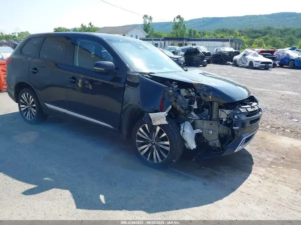 JA4AZ3A30LZ047365 2020 MITSUBISHI OUTLANDER - Image 1