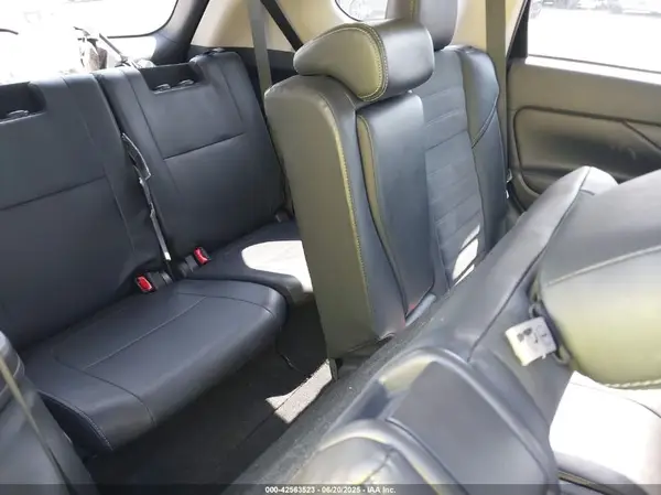 JA4AZ3A30LZ047365 2020 MITSUBISHI OUTLANDER - Image 8