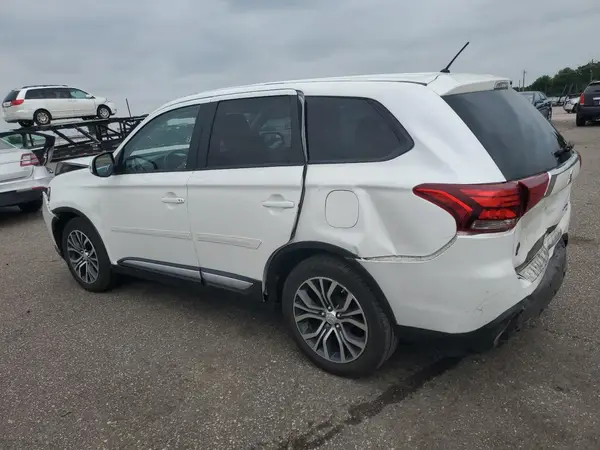 JA4AZ3A31GZ002375 2016 MITSUBISHI OUTLANDER - Image 2
