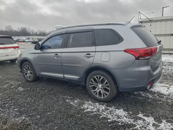 JA4AZ3A31GZ007365 2016 MITSUBISHI OUTLANDER - Image 2