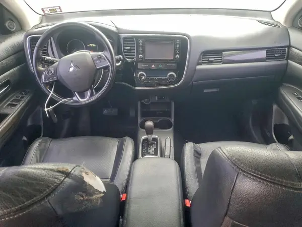 JA4AZ3A31GZ007365 2016 MITSUBISHI OUTLANDER - Image 8