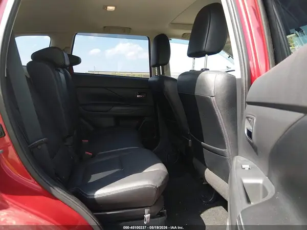 JA4AZ3A31GZ007818 2016 MITSUBISHI OUTLANDER - Image 8