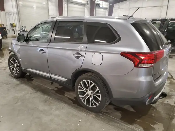 JA4AZ3A31GZ011318 2016 MITSUBISHI OUTLANDER - Image 2
