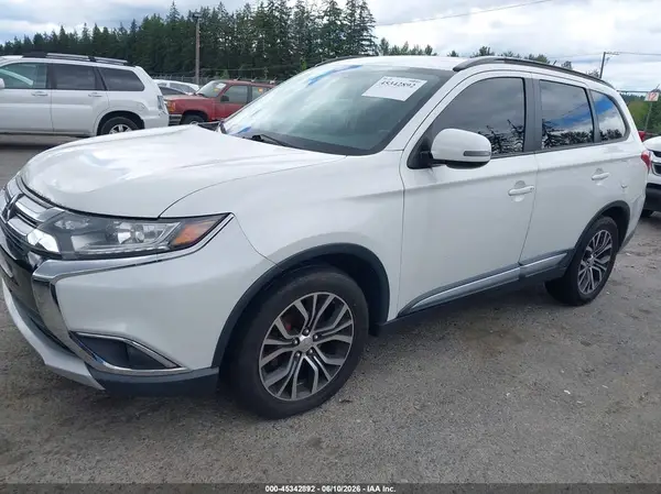JA4AZ3A31GZ013876 2016 MITSUBISHI OUTLANDER - Image 2