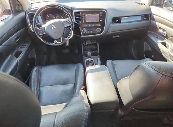 JA4AZ3A31GZ013926 2016 MITSUBISHI OUTLANDER - Image 8
