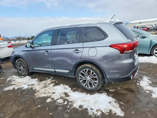JA4AZ3A31GZ017748 2016 MITSUBISHI OUTLANDER - Image 2