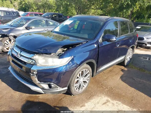 JA4AZ3A31GZ022819 2016 MITSUBISHI OUTLANDER - Image 2