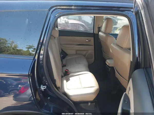 JA4AZ3A31GZ022819 2016 MITSUBISHI OUTLANDER - Image 8