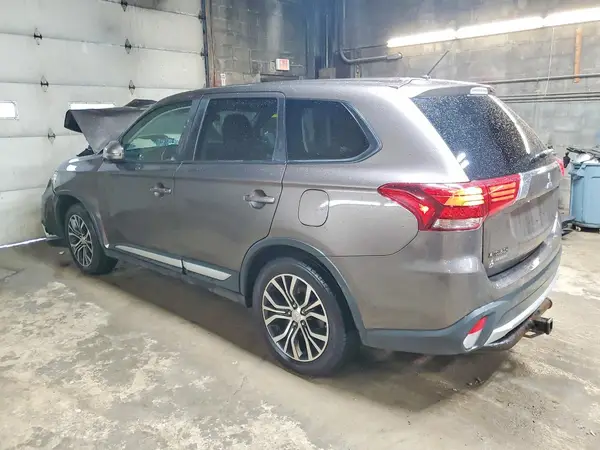JA4AZ3A31GZ036302 2016 MITSUBISHI OUTLANDER - Image 2