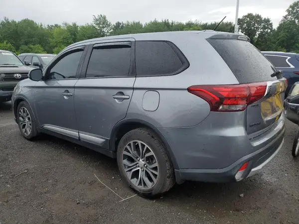 JA4AZ3A31GZ036607 2016 MITSUBISHI OUTLANDER - Image 2