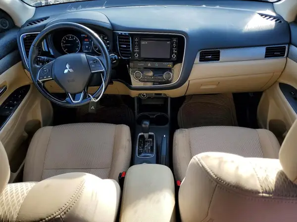 JA4AZ3A31GZ038728 2016 MITSUBISHI OUTLANDER - Image 8