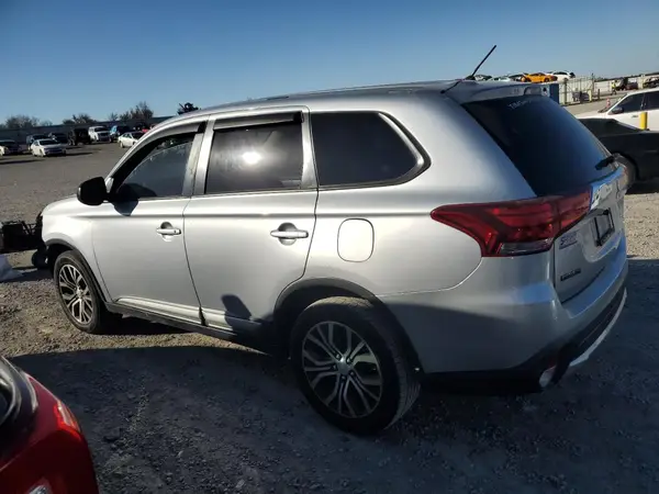 JA4AZ3A31GZ042097 2016 MITSUBISHI OUTLANDER - Image 2