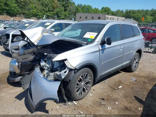 JA4AZ3A31GZ042942 2016 MITSUBISHI OUTLANDER - Image 2