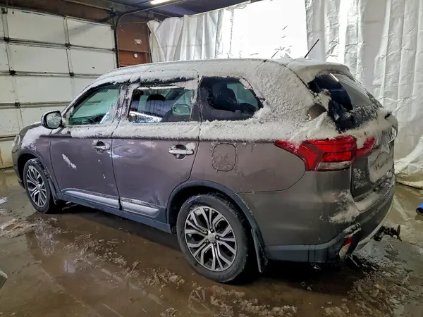 JA4AZ3A31GZ044349 2016 MITSUBISHI OUTLANDER - Image 2
