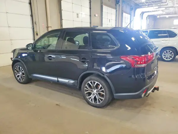 JA4AZ3A31GZ047445 2016 MITSUBISHI OUTLANDER - Image 2