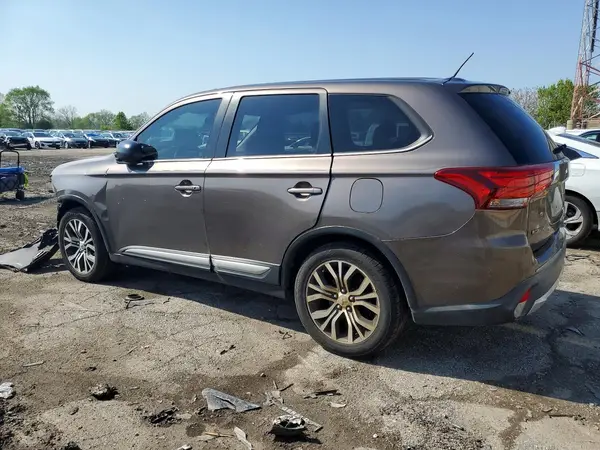 JA4AZ3A31GZ048921 2016 MITSUBISHI OUTLANDER - Image 2