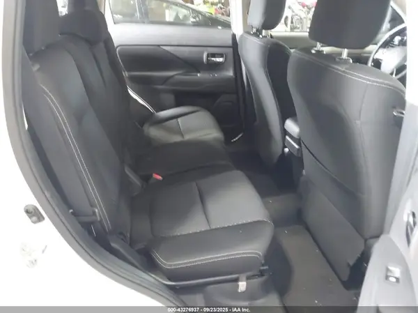 JA4AZ3A31GZ055562 2016 MITSUBISHI OUTLANDER - Image 8