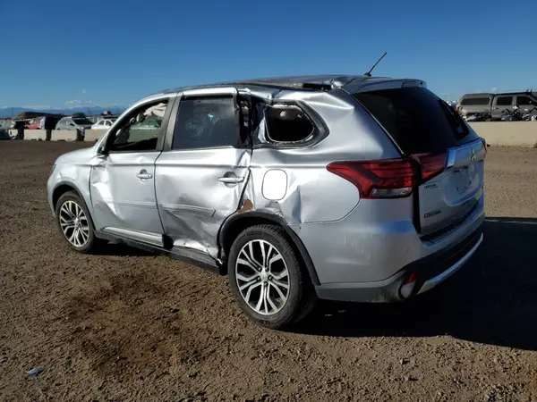 JA4AZ3A31GZ055786 2016 MITSUBISHI OUTLANDER - Image 2