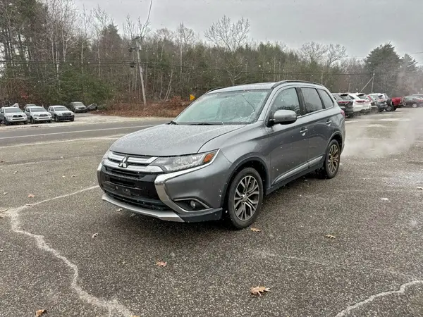 JA4AZ3A31GZ058011 2016 MITSUBISHI OUTLANDER - Image 2