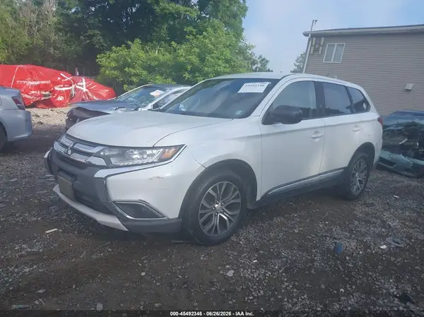 JA4AZ3A31GZ063855 2016 MITSUBISHI OUTLANDER - Image 2