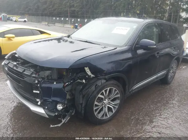 JA4AZ3A31GZ064729 2016 MITSUBISHI OUTLANDER - Image 2