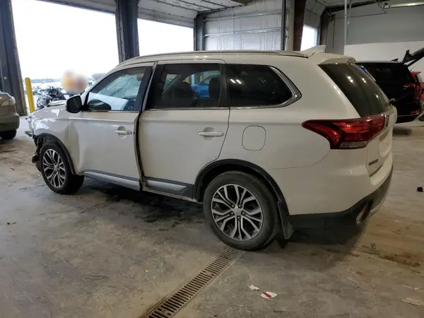 JA4AZ3A31HZ057068 2017 MITSUBISHI OUTLANDER - Image 2
