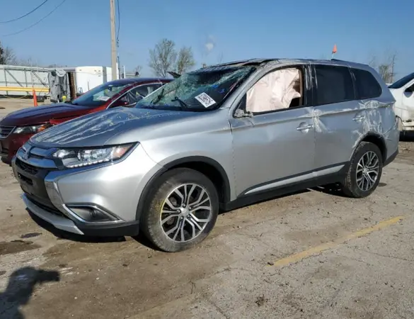 JA4AZ3A31JJ006450 2018 MITSUBISHI OUTLANDER - Image 1