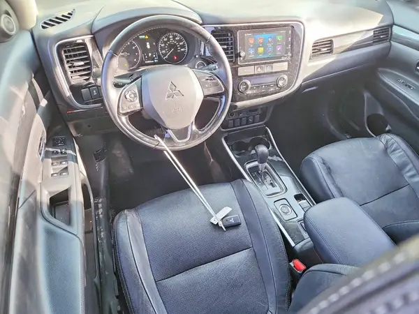 JA4AZ3A31JZ016932 2018 MITSUBISHI OUTLANDER - Image 8